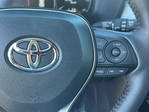 Used 2025 Toyota RAV4 Limited w/ Advanced Technology Package AWD/4WD image 20