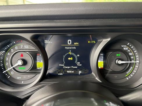 Used 2025 Jeep Wrangler Unlimited Sahara w/ Safety Group image 22