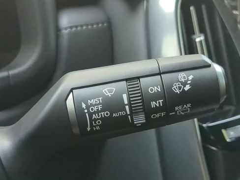 Used 2025 Lexus LX 600 4WD w/ Premium Package image 28