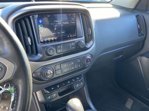 Used 2022 Chevrolet Colorado Z71 image 10