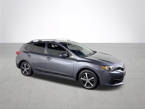 Certified 2022 Subaru Impreza 2.0i Premium AWD/4WD image 5