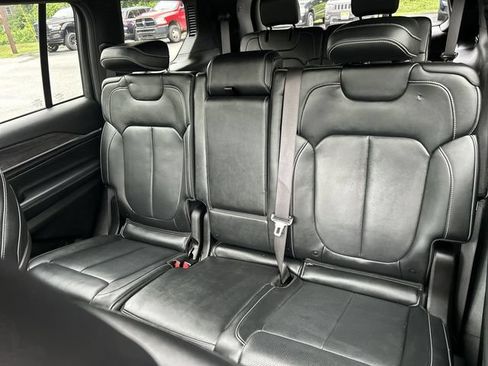 Used 2022 Jeep Grand Cherokee L Overland AWD/4WD image 23