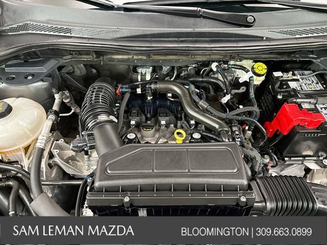 Used 2025 Ford Escape ST-Line FWD image 28