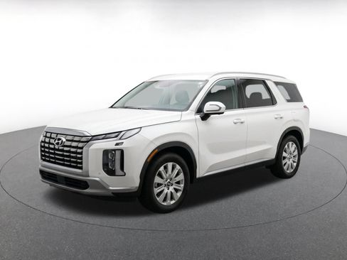 Used 2025 Hyundai Palisade SEL FWD image 3