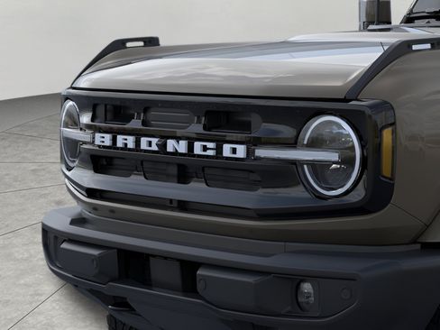 New 2026 Ford Bronco Outer Banks AWD/4WD image 19