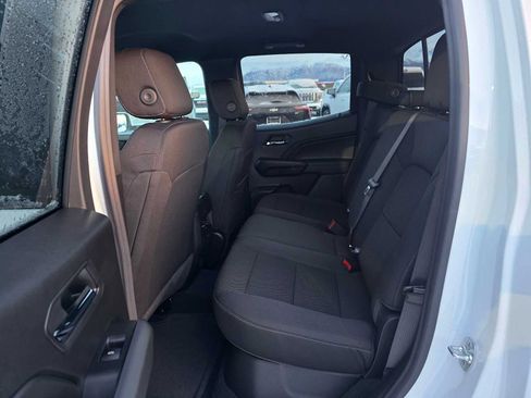 New 2024 Chevrolet Colorado LT w/ LT Convenience Package II image 17