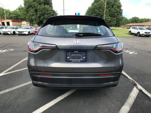 Certified 2023 Honda HR-V LX image 13