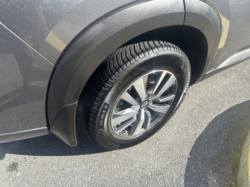 Used 2022 Nissan Pathfinder SL image 25