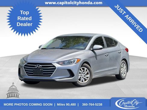 Used 2017 Hyundai Elantra SE FWD image 1