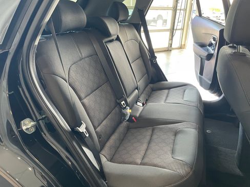 Used 2022 Kia Niro LXS FWD image 18