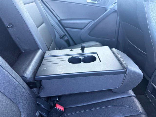 Used 2016 Volkswagen Tiguan S FWD image 12