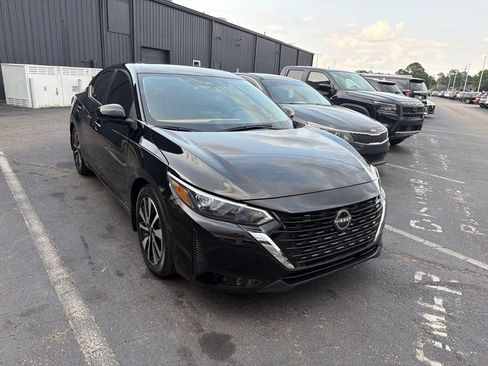 Used 2024 Nissan Sentra SV w/ SV Premium Package FWD image 3