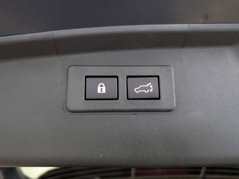 Used 2025 Subaru Outback Premium image 22