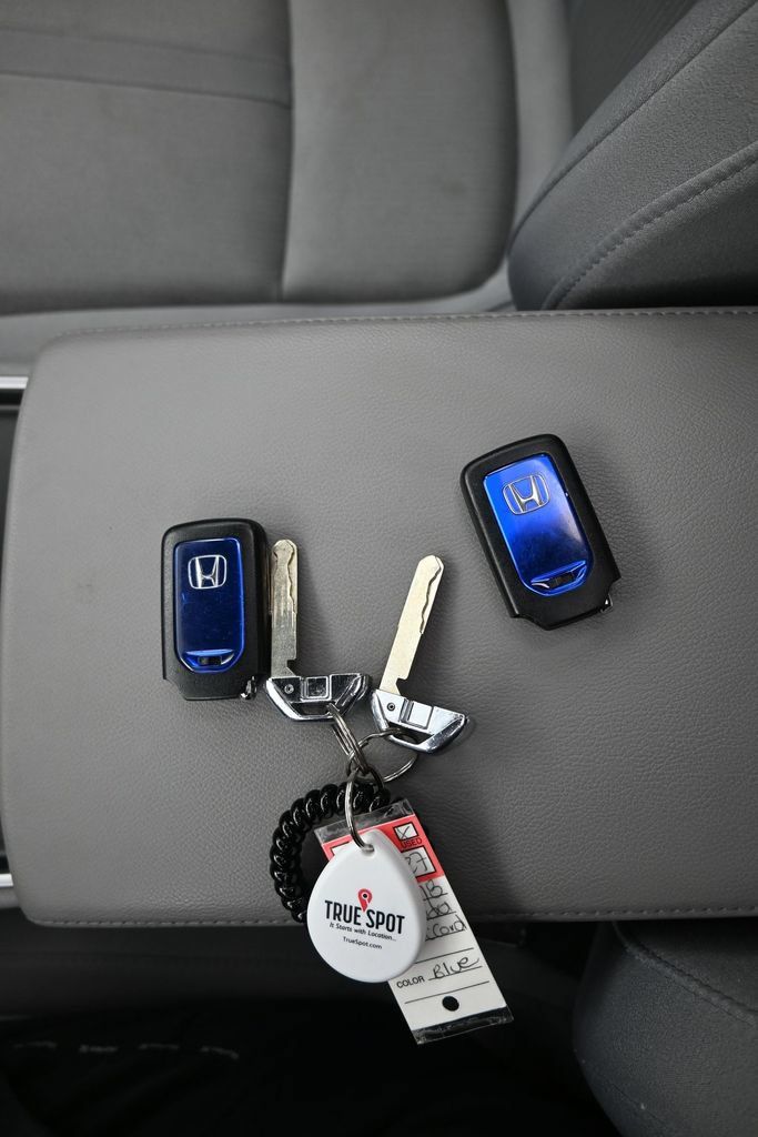 Used 2018 Honda Accord EX image 21