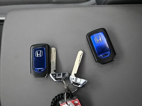 Used 2018 Honda Accord EX image 21