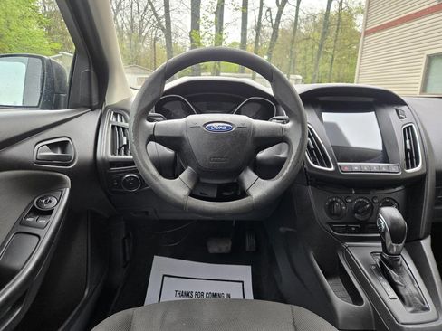 Used 2012 Ford Focus S FWD image 34
