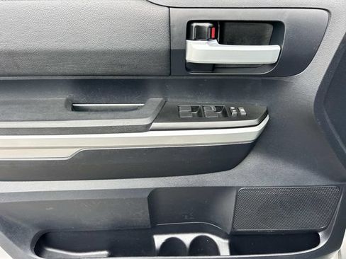 Used 2016 Toyota Tundra SR5 AWD/4WD image 29