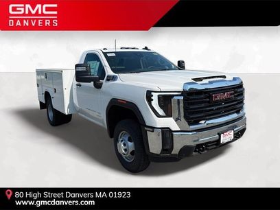 New 2025 GMC Sierra 3500 Pro w/ Convenience Package