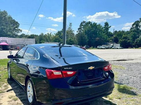 Used 2017 Chevrolet Malibu LS w/ LPO, Convenience Package 1 FWD image 7