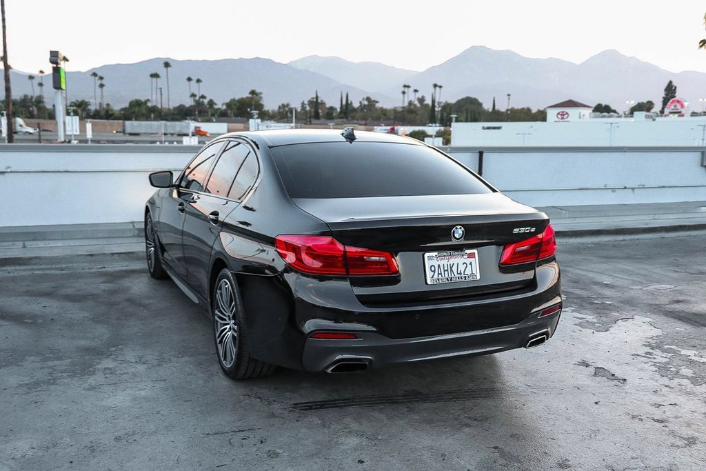 Used 2020 BMW 530e w/ M Sport Package RWD image 7