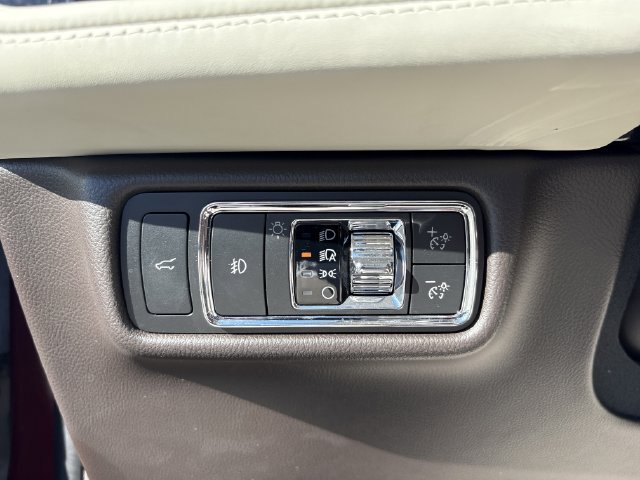 Used 2022 Lincoln Aviator Black Label w/ Dynamic Handling Package AWD/4WD image 33