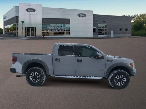 Used 2014 Ford F150 Raptor image 11