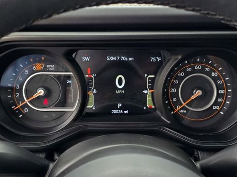 Used 2025 Jeep Wrangler Unlimited Rubicon AWD/4WD image 15