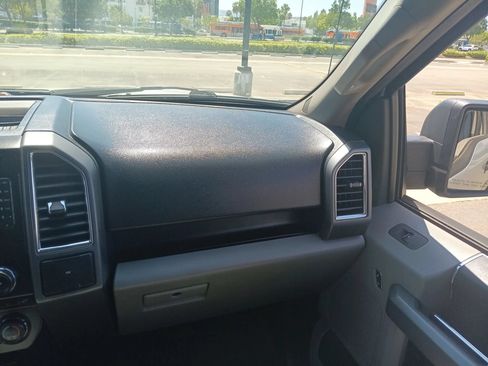 Used 2015 Ford F150 XLT w/ Equipment Group 301A Mid RWD image 19