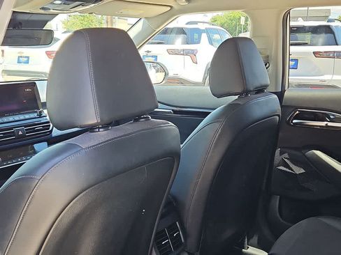 Used 2022 Kia Seltos S FWD image 16