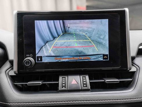 Used 2023 Toyota RAV4 XLE Premium image 25