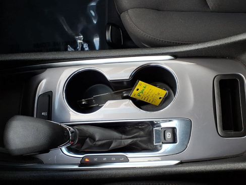 Used 2023 Chevrolet Malibu LT image 22