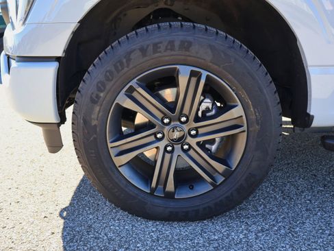 Used 2022 Ford F150 XLT w/ Equipment Group 302A High image 34