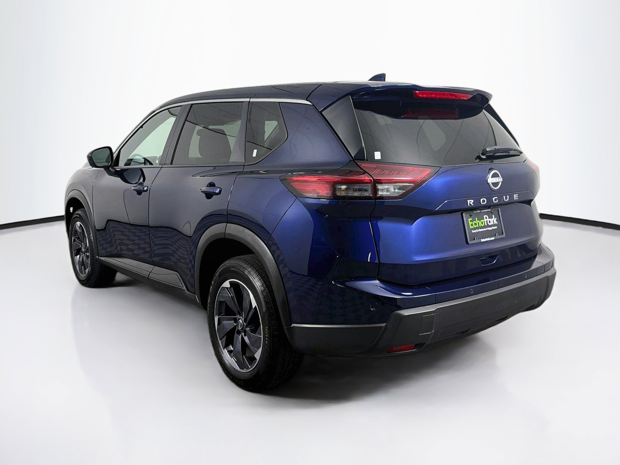 Used 2025 Nissan Rogue SV FWD image 5