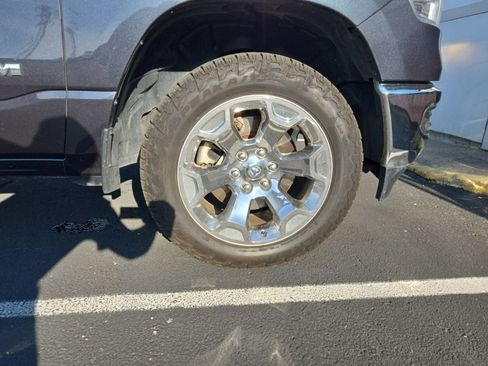 Used 2020 RAM 1500 Big Horn AWD/4WD image 17