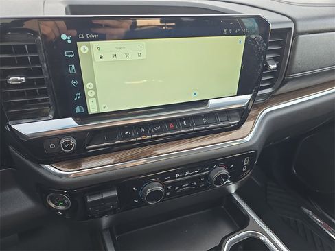 Used 2024 Chevrolet Silverado 1500 LT Trail Boss w/ Protection Package image 23