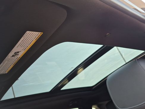 Certified 2024 Cadillac XT5 Premium Luxury w/ LPO, Floor Liner Package AWD/4WD image 18