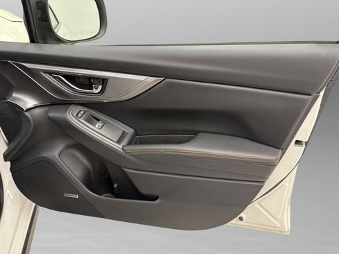 Used 2023 Subaru Crosstrek 2.5i Limited AWD/4WD image 28