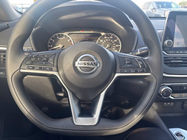 Used 2022 Nissan Altima 2.5 SV FWD image 11