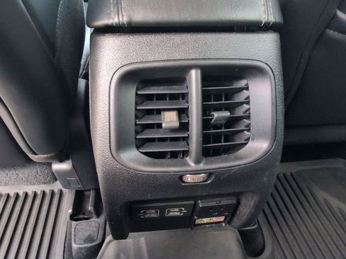 Used 2021 Jeep Cherokee Latitude Lux w/ Comfort/Convenience Group image 6