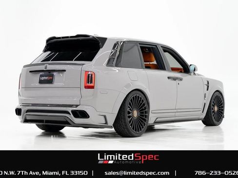 Used 2023 Rolls-Royce Cullinan Black Badge w/ Driver's Package image 36