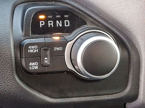 Used 2022 RAM 2500 Tradesman w/ Chrome Appearance Group image 14