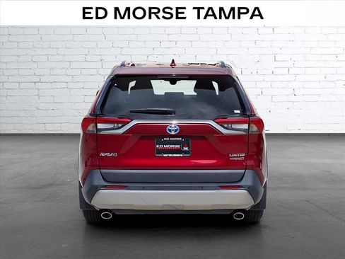 Used 2022 Toyota RAV4 Limited AWD/4WD image 4