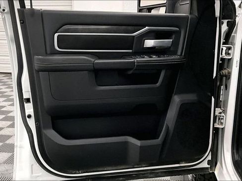 Used 2024 RAM 3500 Big Horn image 20