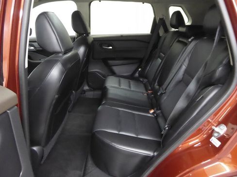 Used 2022 Nissan Rogue SV w/ SV Premium Package FWD image 28