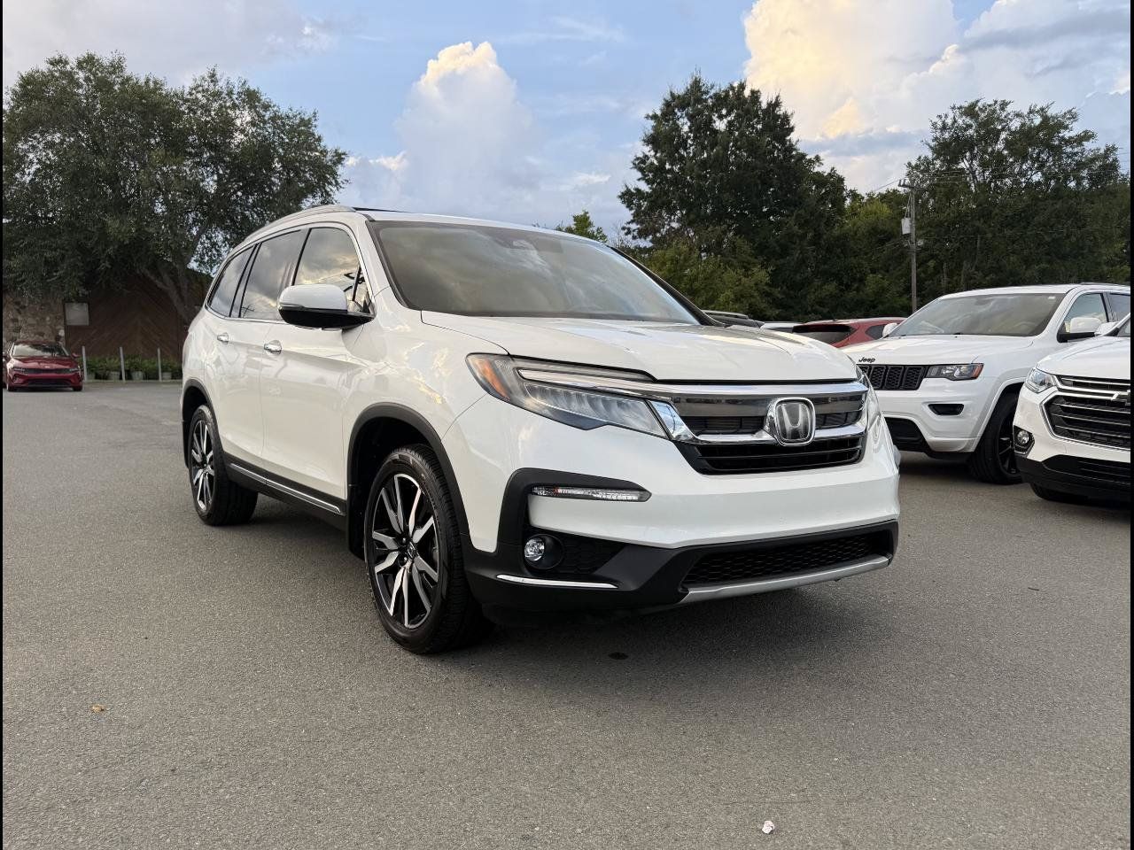 Used 2019 Honda Pilot Touring image 1