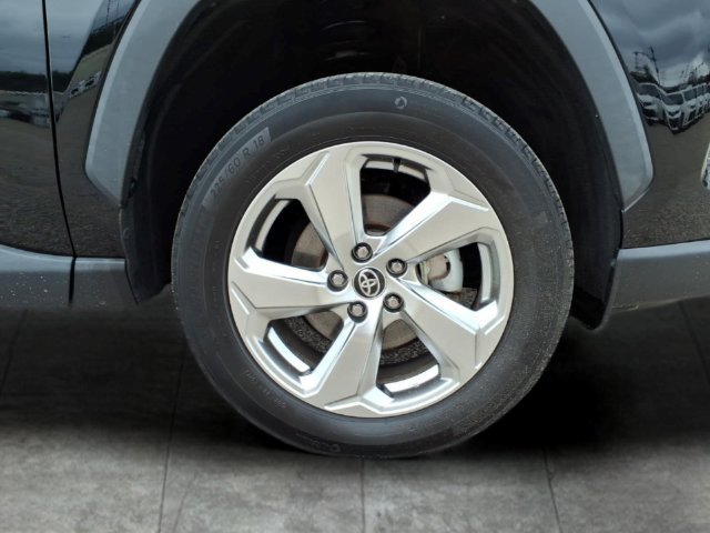 Used 2021 Toyota RAV4 Limited AWD/4WD image 9