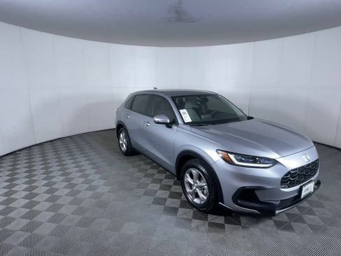 Used 2024 Honda HR-V LX image 2