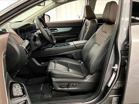 Used 2025 Nissan Murano Platinum image 21