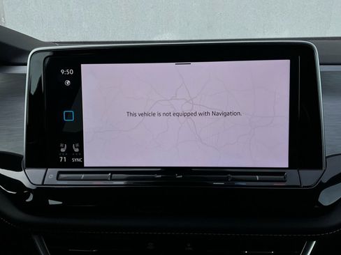 Used 2025 Volkswagen Atlas Cross Sport SE image 30