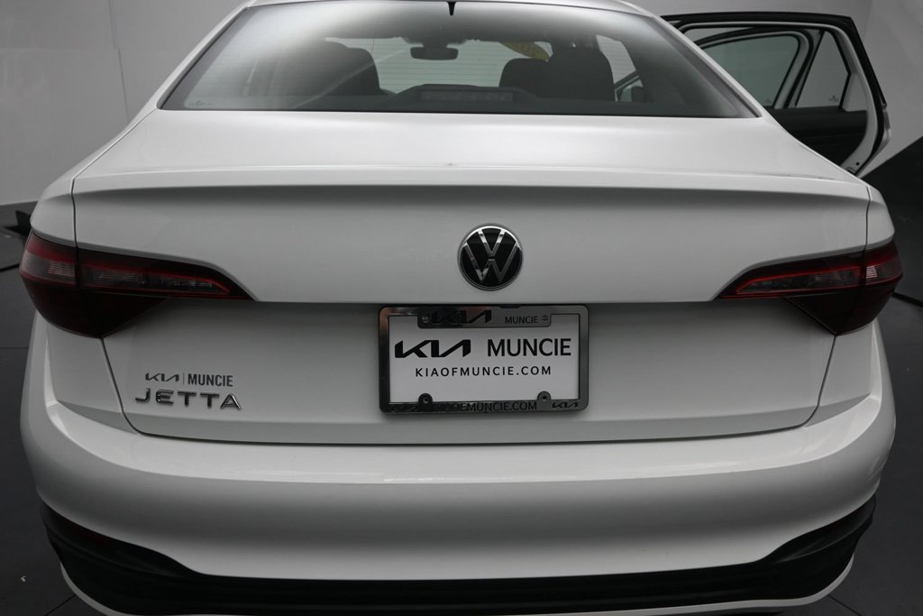 Used 2024 Volkswagen Jetta S FWD image 9